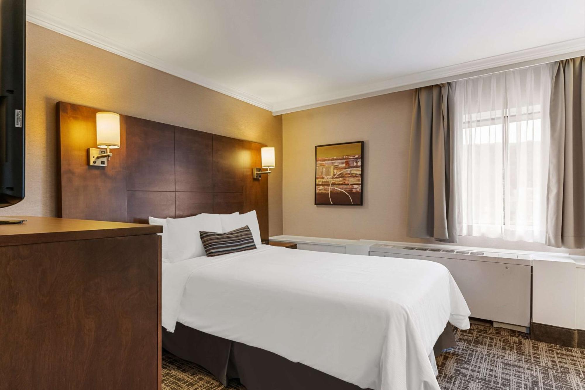 Best Western Ville-Marie Hotel & Suites Montreal Exterior photo